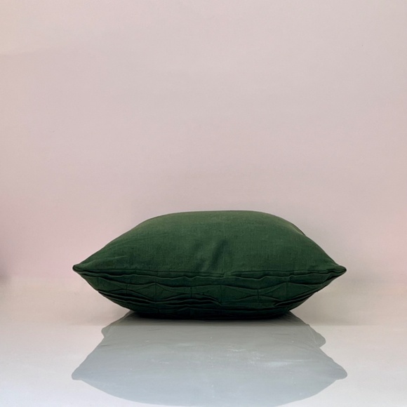 Southern Living Pintuck rust pillow cover - Picture 5 of 6